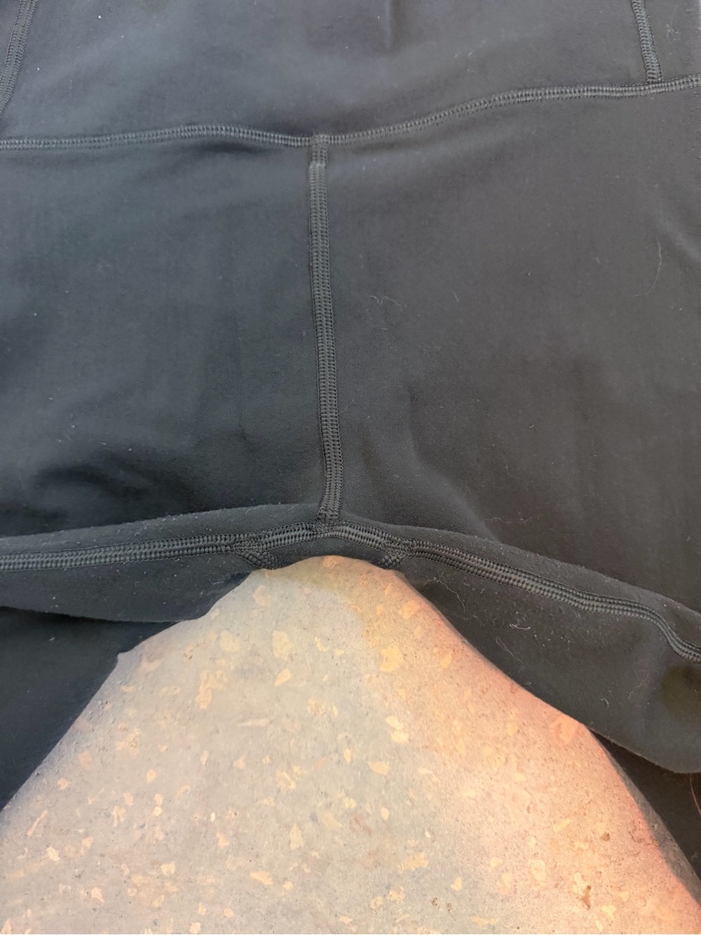Lululemon - Picture 3 of 6